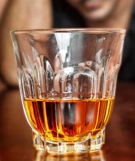 Alcool, i danni nel giovane